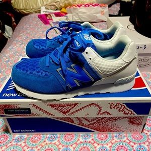 Selling these new balance brand new